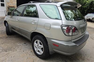 2001 Lexus RX 300   - Photo 8 - Berkeley Spring, WV 25411
