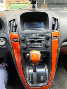 2001 Lexus RX 300   - Photo 12 - Berkeley Spring, WV 25411