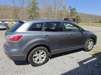 2012 Mazda CX-9 Touring   - Photo 8 - Berkeley Spring, WV 25411