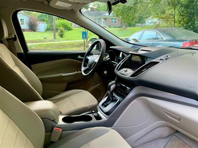 2013 Ford Escape SE   - Photo 10 - Gainesville, GA 30501