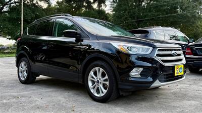 2017 Ford Escape SE   - Photo 3 - Gainesville, GA 30501