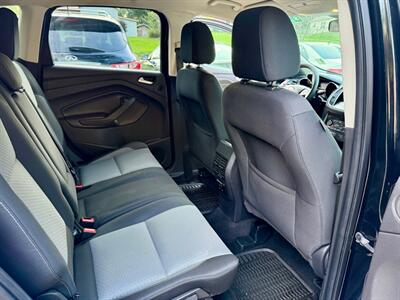2017 Ford Escape SE   - Photo 11 - Gainesville, GA 30501