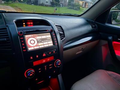 2011 Kia Sorento EX   - Photo 15 - Gainesville, GA 30501
