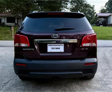 2011 Kia Sorento EX   - Photo 7 - Gainesville, GA 30501