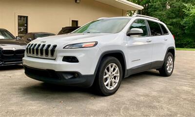 2018 Jeep Cherokee LATITUDE   - Photo 2 - Gainesville, GA 30501