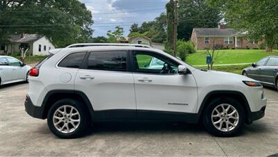 2018 Jeep Cherokee LATITUDE   - Photo 5 - Gainesville, GA 30501