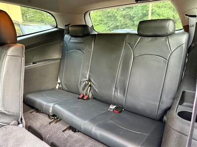 2012 Chevrolet Traverse LT   - Photo 8 - Gainesville, GA 30501