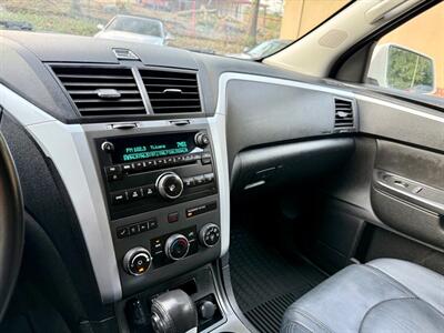 2012 Chevrolet Traverse LT   - Photo 13 - Gainesville, GA 30501