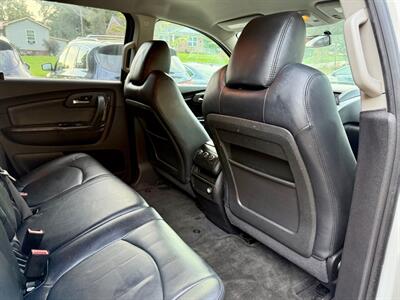 2012 Chevrolet Traverse LT   - Photo 9 - Gainesville, GA 30501