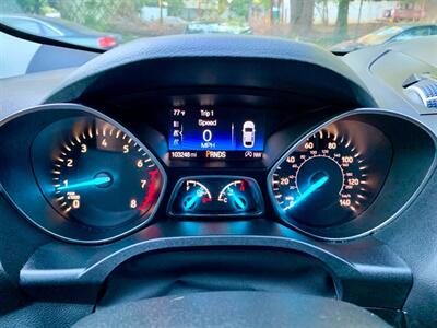 2018 Ford Escape SE   - Photo 12 - Gainesville, GA 30501