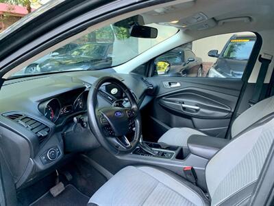 2018 Ford Escape SE   - Photo 7 - Gainesville, GA 30501