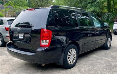 2014 Kia Sedona LX   - Photo 6 - Gainesville, GA 30501