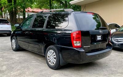 2014 Kia Sedona LX   - Photo 4 - Gainesville, GA 30501