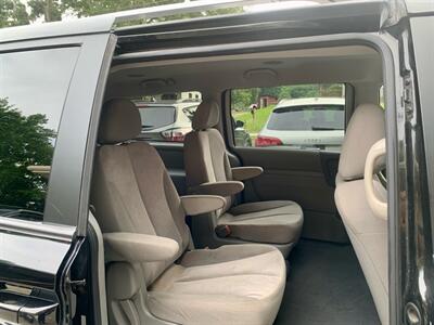 2014 Kia Sedona LX   - Photo 8 - Gainesville, GA 30501