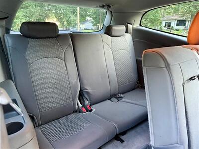2012 Chevrolet Traverse LS   - Photo 9 - Gainesville, GA 30501