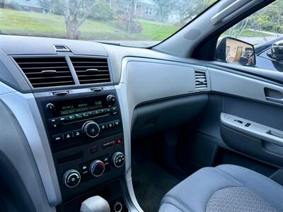 2012 Chevrolet Traverse LS   - Photo 13 - Gainesville, GA 30501