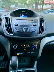 2018 Ford Escape S   - Photo 13 - Gainesville, GA 30501