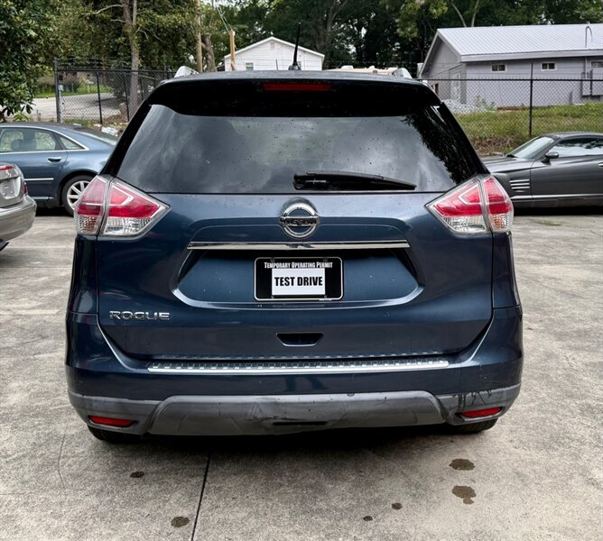 2016 Nissan Rogue S - Photo 5 - Gainesville, GA 30501