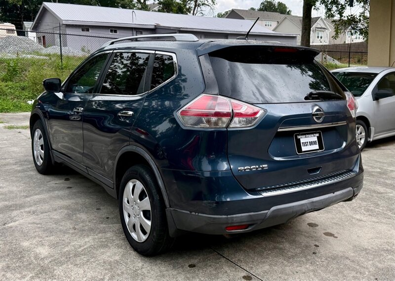2016 Nissan Rogue S - Photo 4 - Gainesville, GA 30501