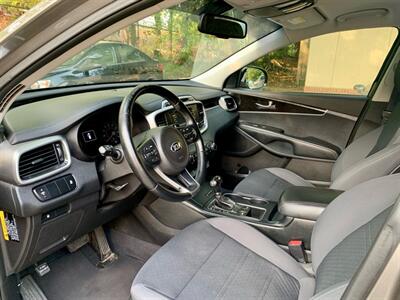 2016 Kia Sorento L   - Photo 10 - Gainesville, GA 30501