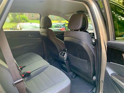2016 Kia Sorento L   - Photo 8 - Gainesville, GA 30501
