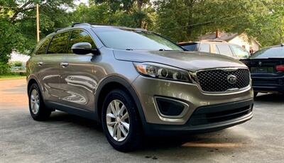 2016 Kia Sorento L   - Photo 2 - Gainesville, GA 30501