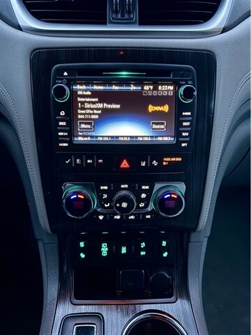 2016 Chevrolet Traverse LTZ - Photo 14 - Gainesville, GA 30501