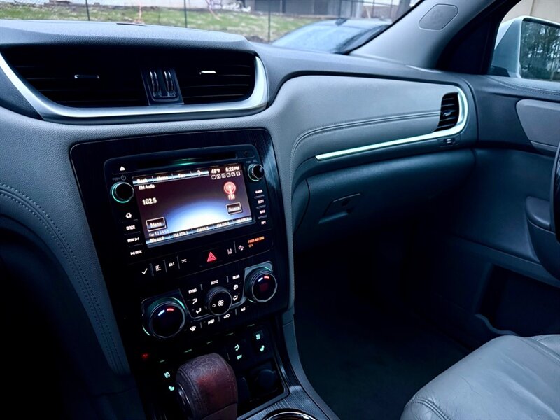 2016 Chevrolet Traverse LTZ - Photo 13 - Gainesville, GA 30501