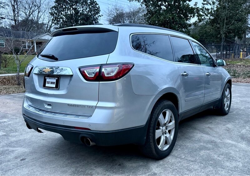 2016 Chevrolet Traverse LTZ - Photo 4 - Gainesville, GA 30501