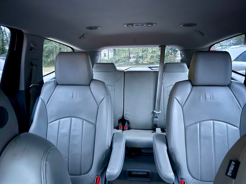 2016 Chevrolet Traverse LTZ - Photo 19 - Gainesville, GA 30501