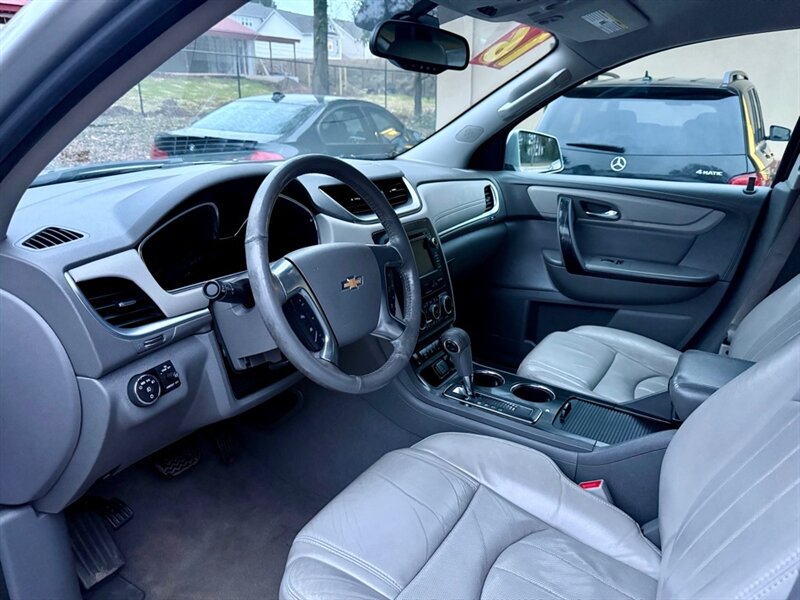 2016 Chevrolet Traverse LTZ - Photo 9 - Gainesville, GA 30501