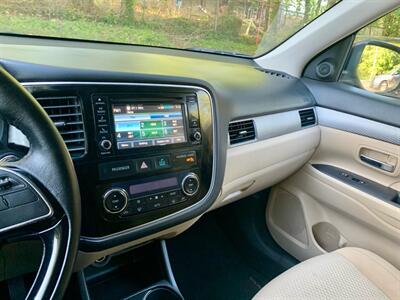 2016 Mitsubishi Outlander SE   - Photo 13 - Gainesville, GA 30501