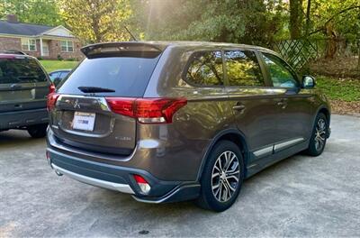 2016 Mitsubishi Outlander SE   - Photo 6 - Gainesville, GA 30501