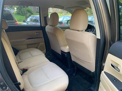 2016 Mitsubishi Outlander SE   - Photo 10 - Gainesville, GA 30501