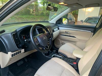 2016 Mitsubishi Outlander SE   - Photo 7 - Gainesville, GA 30501
