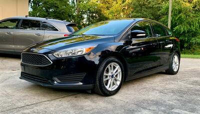 2016 Ford Focus SE   - Photo 3 - Gainesville, GA 30501