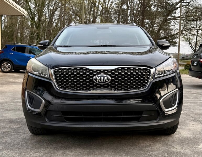 2017 Kia Sorento LX V6   - Photo 1 - Gainesville, GA 30501
