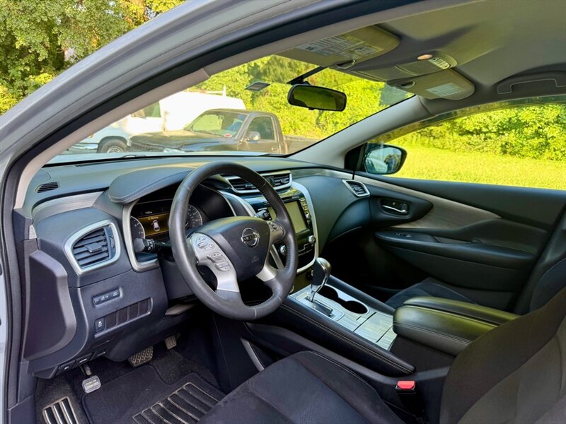 2015 Nissan Murano SV - Photo 8 - Gainesville, GA 30501