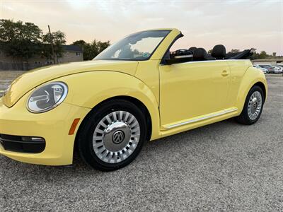 2014 Volkswagen Beetle Convertible 1.8T PZEV  Beetle - Photo 24 - Garland, TX 75041