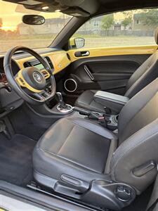 2014 Volkswagen Beetle Convertible 1.8T PZEV  Beetle - Photo 17 - Garland, TX 75041