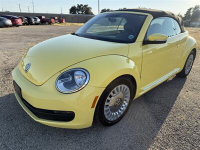2014 Volkswagen Beetle Convertible 1.8T PZEV  Beetle - Photo 2 - Garland, TX 75041