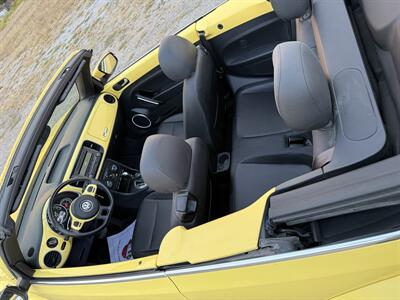 2014 Volkswagen Beetle Convertible 1.8T PZEV  Beetle - Photo 12 - Garland, TX 75041