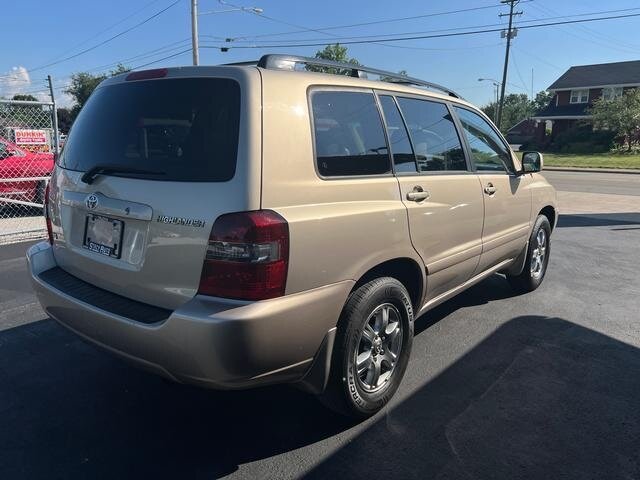 2007 Toyota Highlander Sport - Photo 11 - Canton, OH 44707