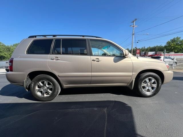 2007 Toyota Highlander Sport - Photo 12 - Canton, OH 44707