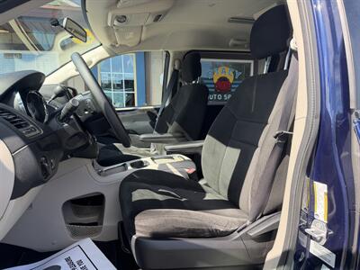 2015 Dodge Grand Caravan SXT - Photo 5 - Canton, OH 44707