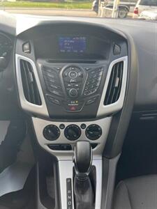 2013 Ford Focus SE - Photo 5 - Canton, OH 44707