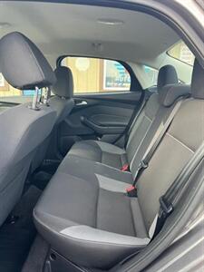 2013 Ford Focus SE - Photo 4 - Canton, OH 44707