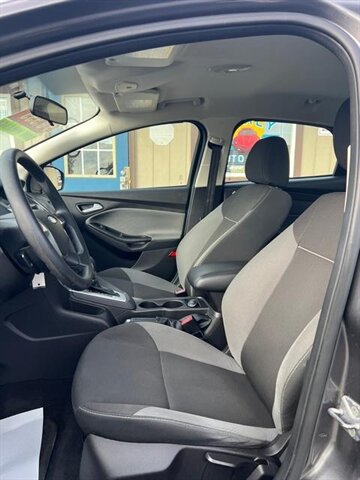 2013 Ford Focus SE - Photo 3 - Canton, OH 44707