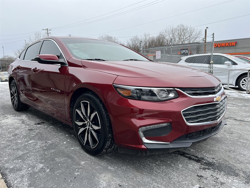 2018 Chevrolet Malibu LT - Photo 19 - Canton, OH 44707