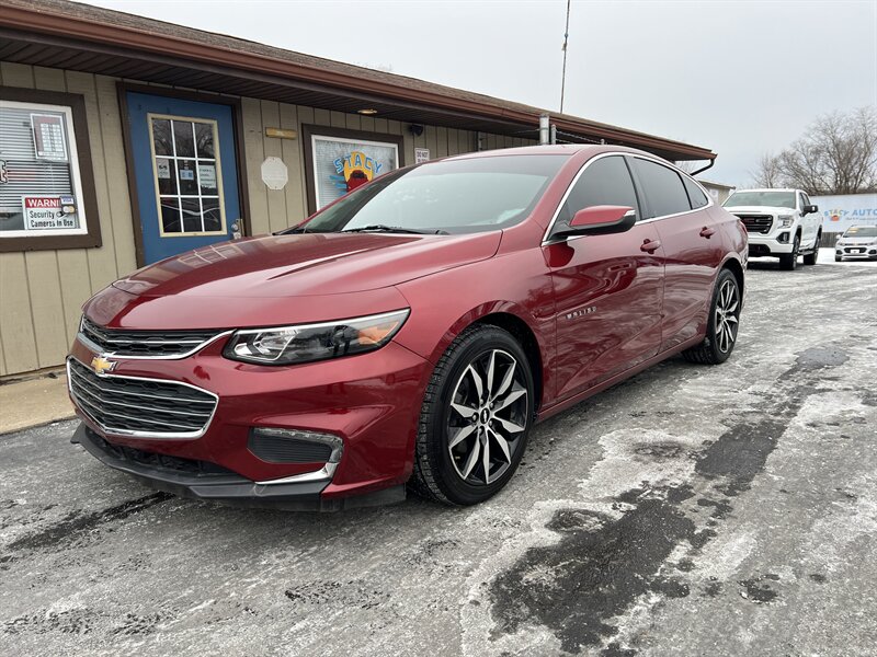2018 Chevrolet Malibu LT - Photo 2 - Canton, OH 44707